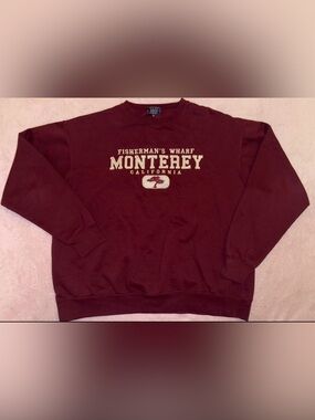 🍷Vintage Ocean Beach Monterey Sweatshirt🍷
